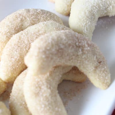 Vanillekipferl (German Vanilla Almond Crescent Cookies)